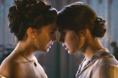Dickinson - Hailee Steinfeld as Emily and Ella Hunt as Sue