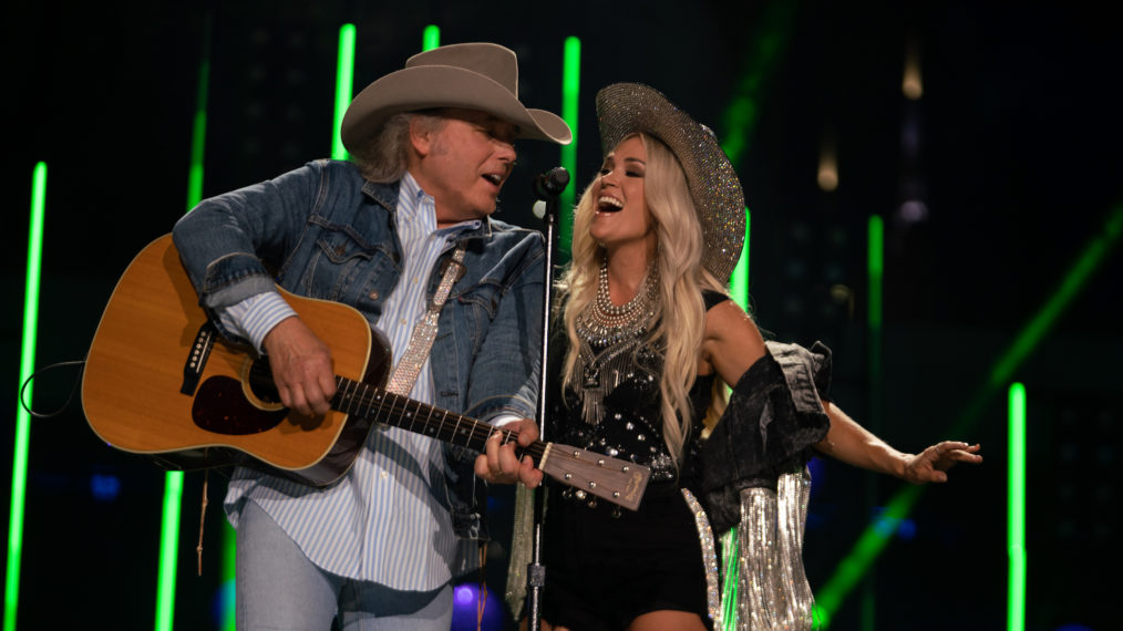 Dwight Yoakam, Carrie Underwood in CMA Summer Jam