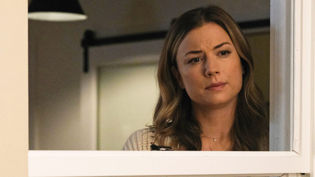 Emily VanCamp as Nic in The Resident