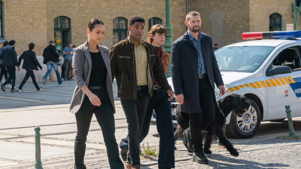 Vinessa Vidotto, Carter Redwood, Heida Reed, Luke Kleintank in FBI International