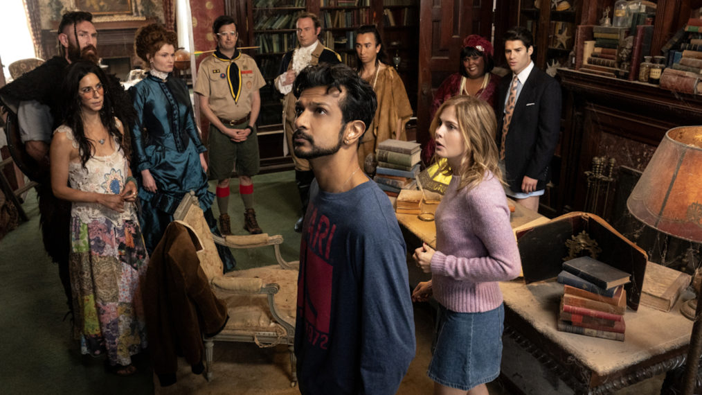 Utkarsh Ambudkar as Jay, Rose McIver as Samantha in Ghosts