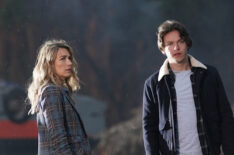 Natalie Zea as Eve, Jack Martin as Josh in La Brea - Season 1