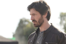 Eoin Macken as Gavin in La Brea