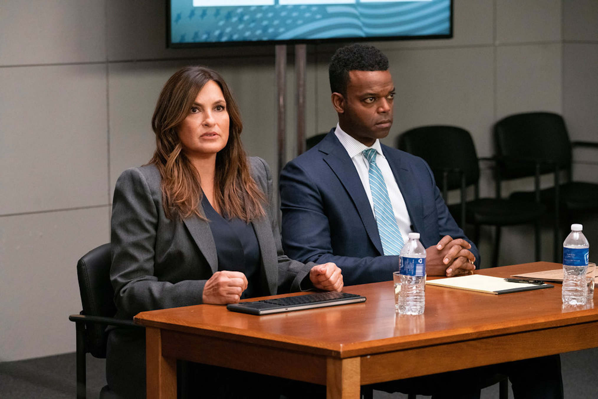 Mariska Hargitay as Captain Olivia Benson, Demore Barnes as Deputy Chief Christian Garland in Law & Order SVU