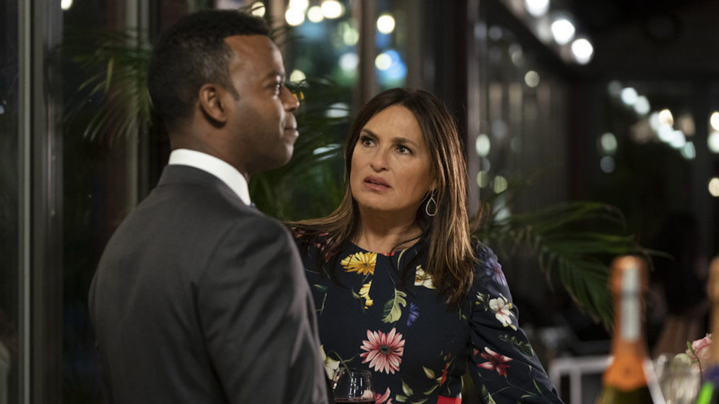 Demore Barnes as Garland, Mariska Hargitay as Benson in Law & Order SVU