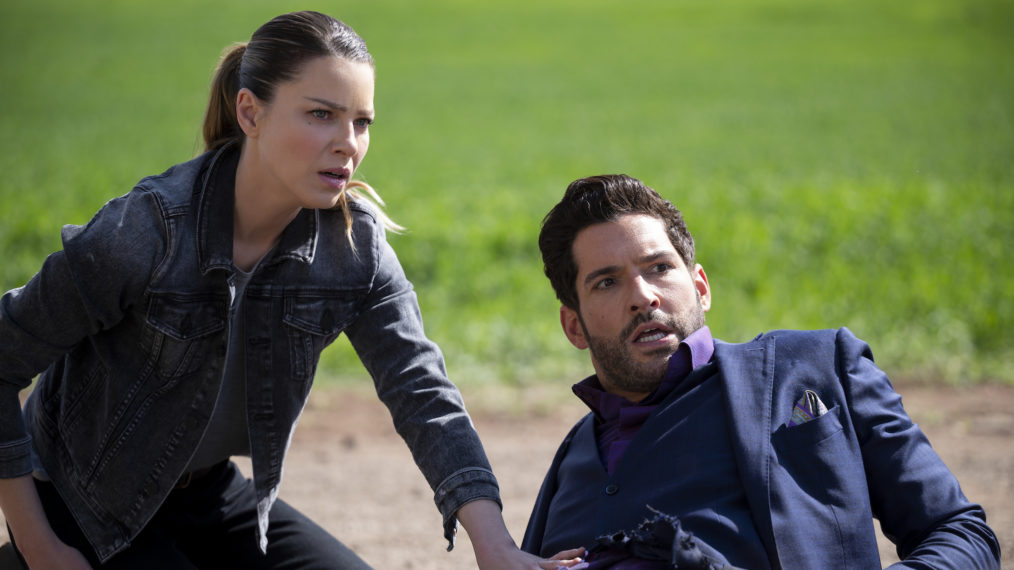 Lauren German as Chloe, Tom Ellis as Lucifer in Lucifer