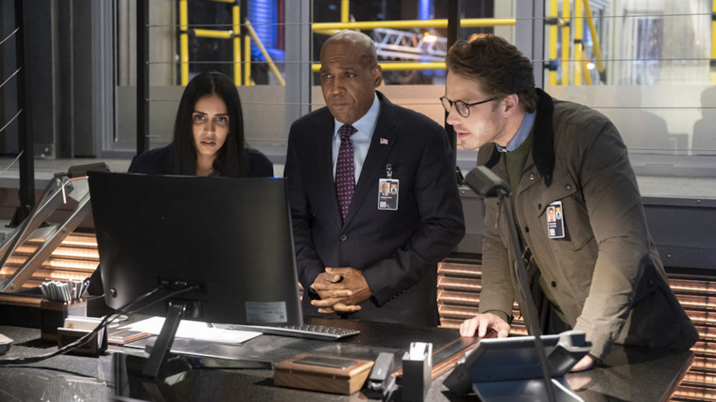 Parveen Kaur as Saanvi, Daryl Edwards as Vance, Josh Dallas as Ben in Manifest