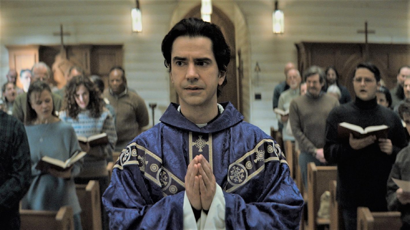 'Midnight Mass' Trailer A Dark Past & New Priest Plague Crockett Island (VIDEO)