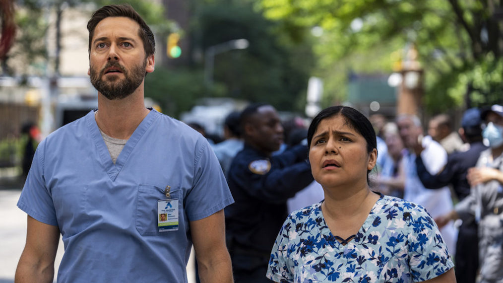 Ryan Eggold as Dr. Max Goodwin, Greta Quispe as ICU Nurse Sabrina in New Amsterdam