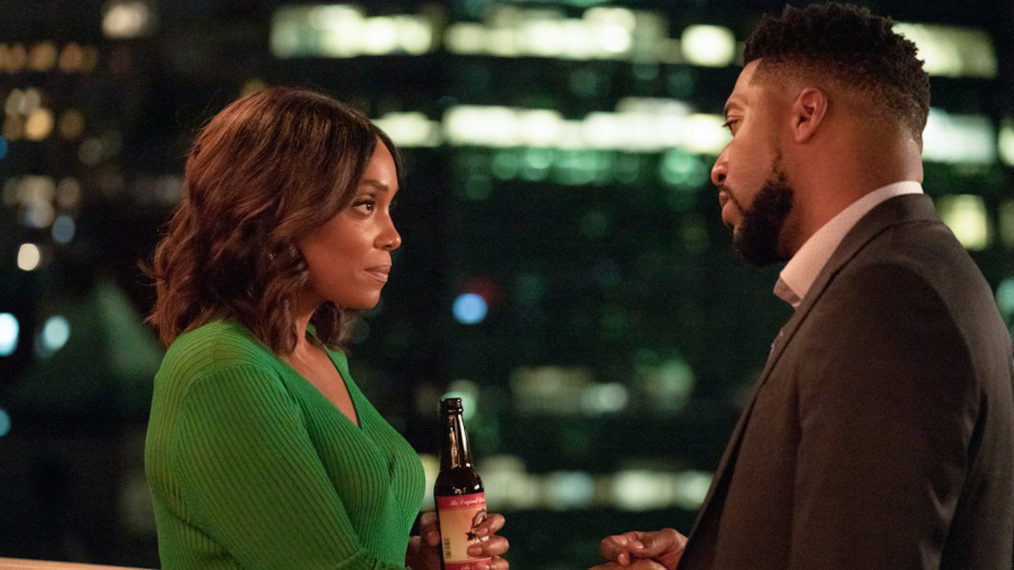 Frances Turner as Lyn, Jocko Sims as Reynolds