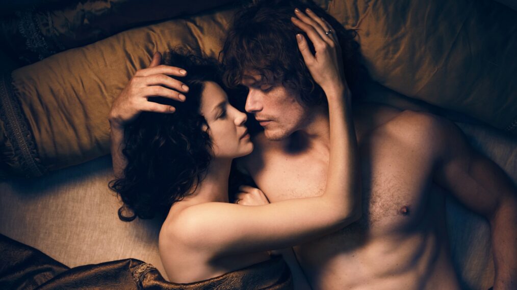 Outlander jamie claire steamiest hottest moments gallery sam heughan and caitriona balfe