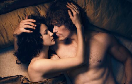 Outlander jamie claire steamiest hottest moments gallery sam heughan and caitriona balfe