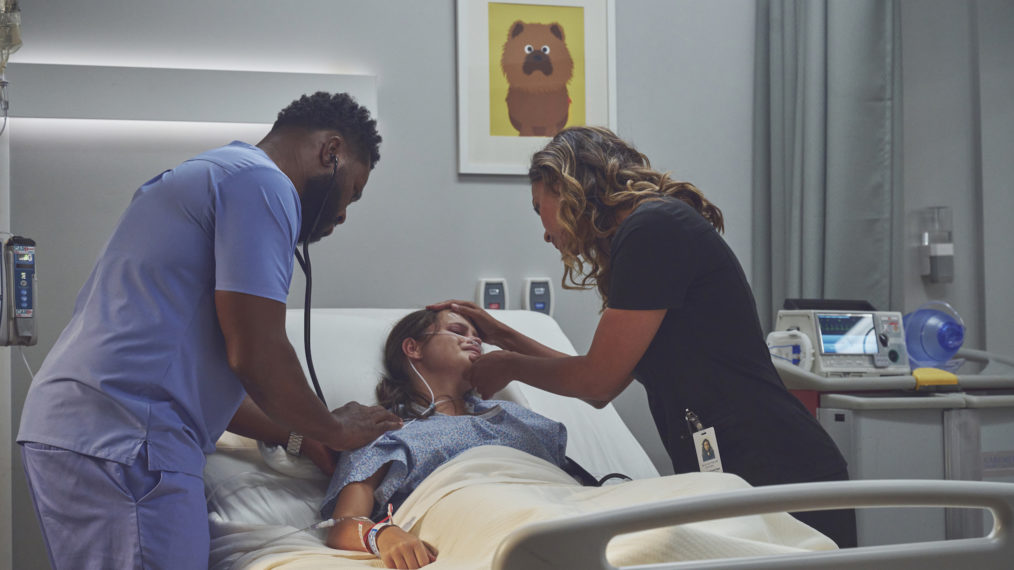 Malcolm-Jamal Warner as AJ, Jessica Lucas as Billie in The Resident