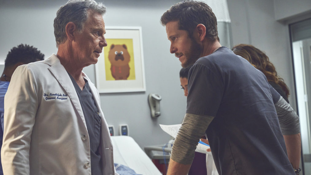 Bruce Greenwood as Bell, Matt Czuchry as Conrad in The Resident