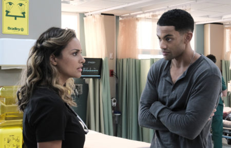 Jessica Lucas as Billie, Miles Fowler as Trevor in The Resident