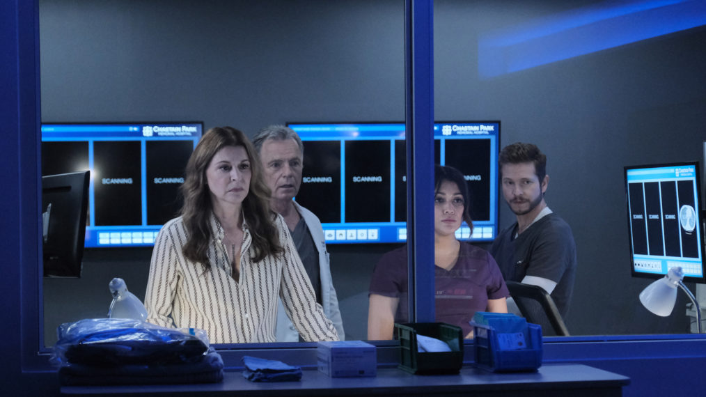 Jane Leeves, Bruce Greenwood, Anuja Joshi, Matt Czuchry in The Resident - 'No Good Deed'