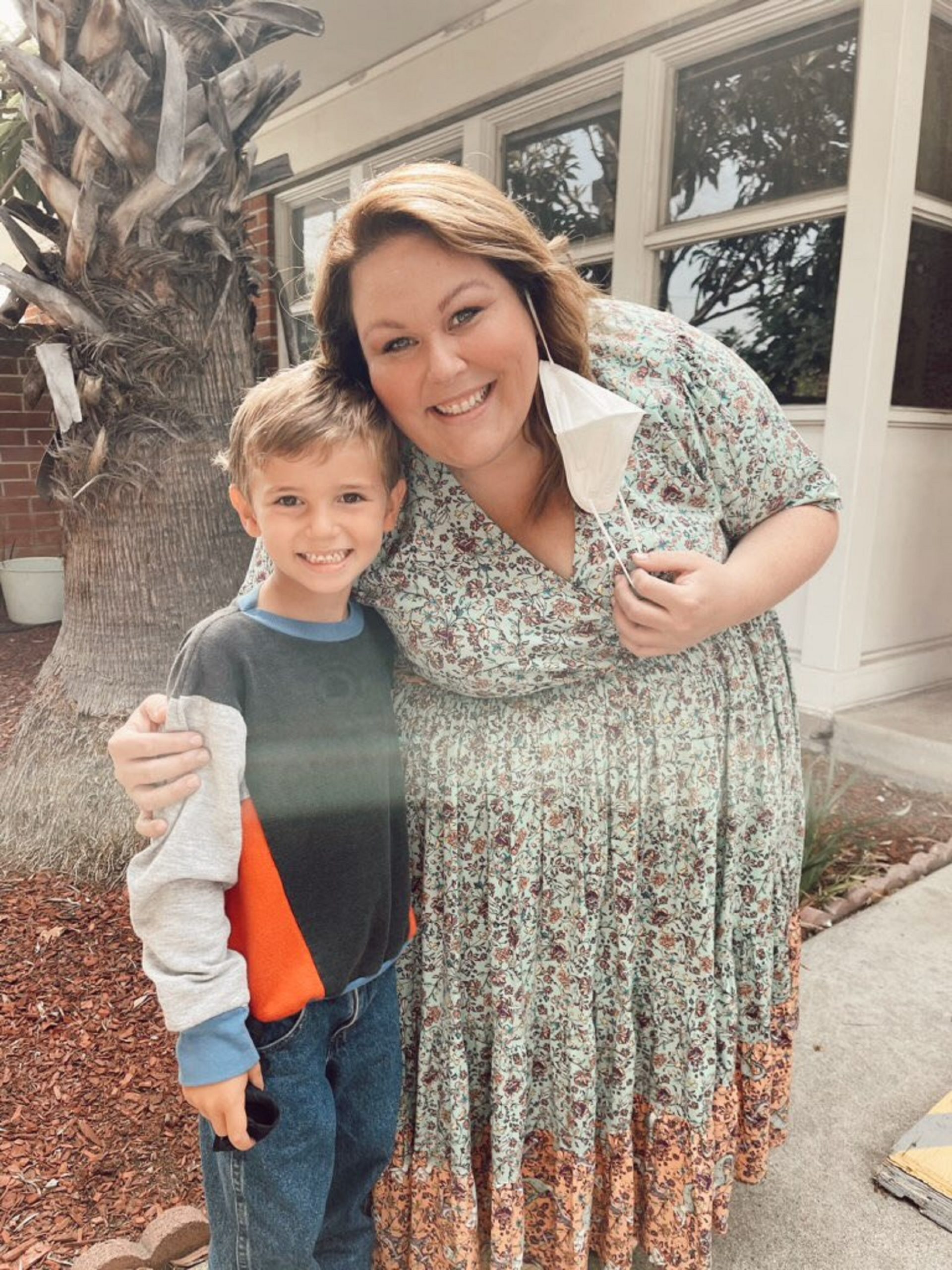 Kaz Womack Chrissy Metz in This Is Us - Season 6