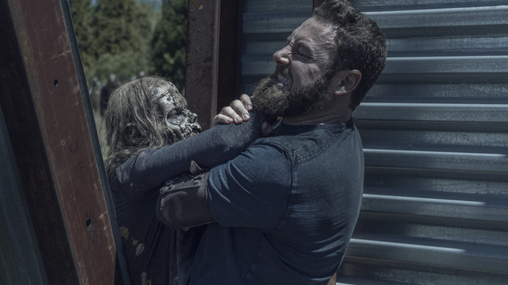 The Walking Dead - Season 11 Episode 5 - Ross Marquand as Aaron fighting a walker