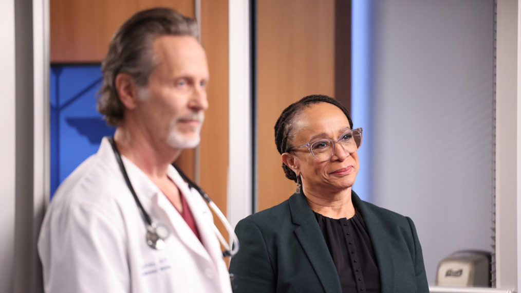 Steven Weber as Dr. Dean Archer, S. Epatha Merkerson as Sharon Goodwin in Chicago Med