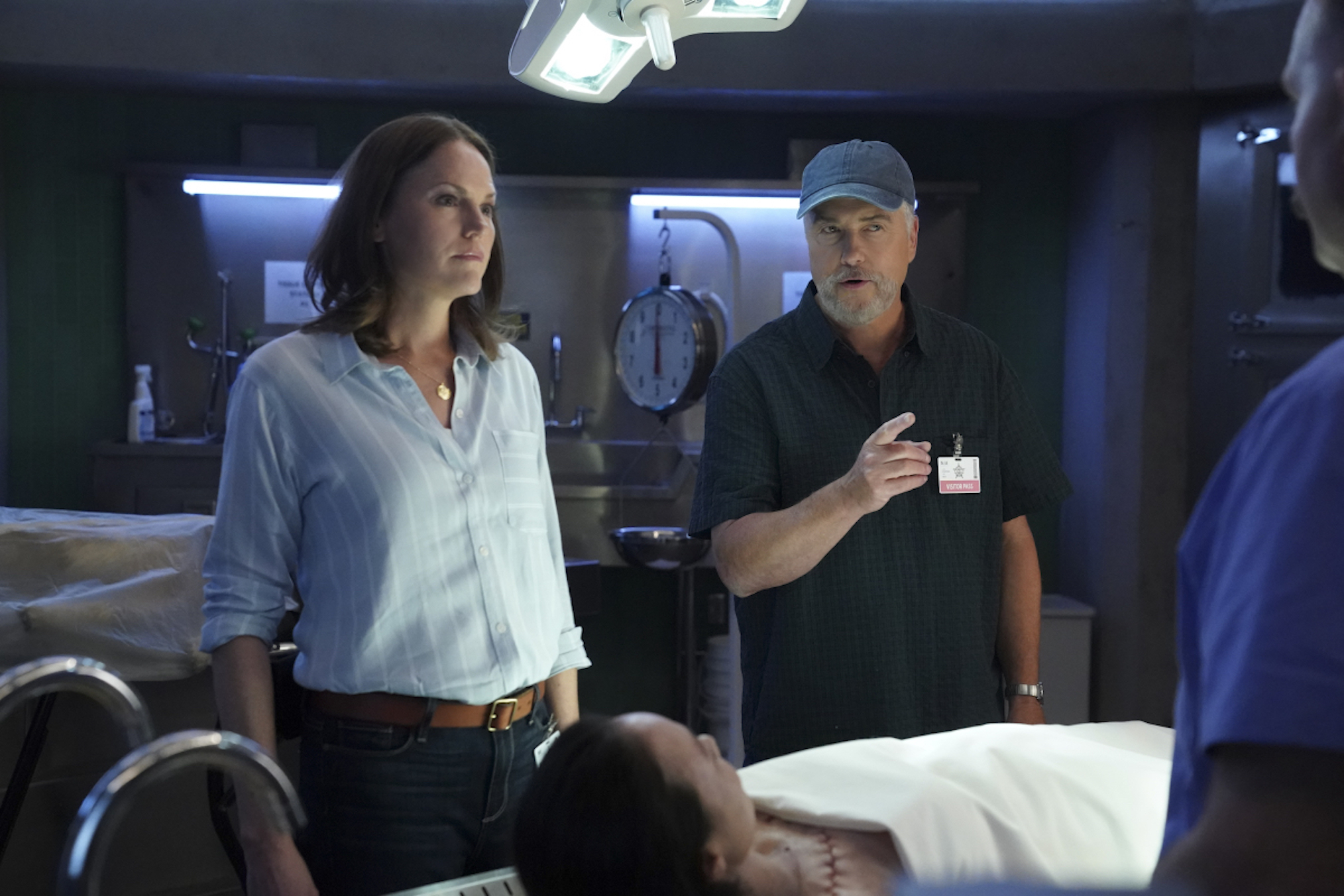 Jorja Fox as Sara Sidle and William Petersen as Dr. Gil Grissom in CSI Vegas