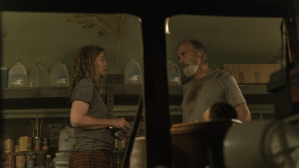 Jenna Elfman as June, Keith Carradine as John Dorie Sr., Fear the Walking Dead - Season 7, Episode 3