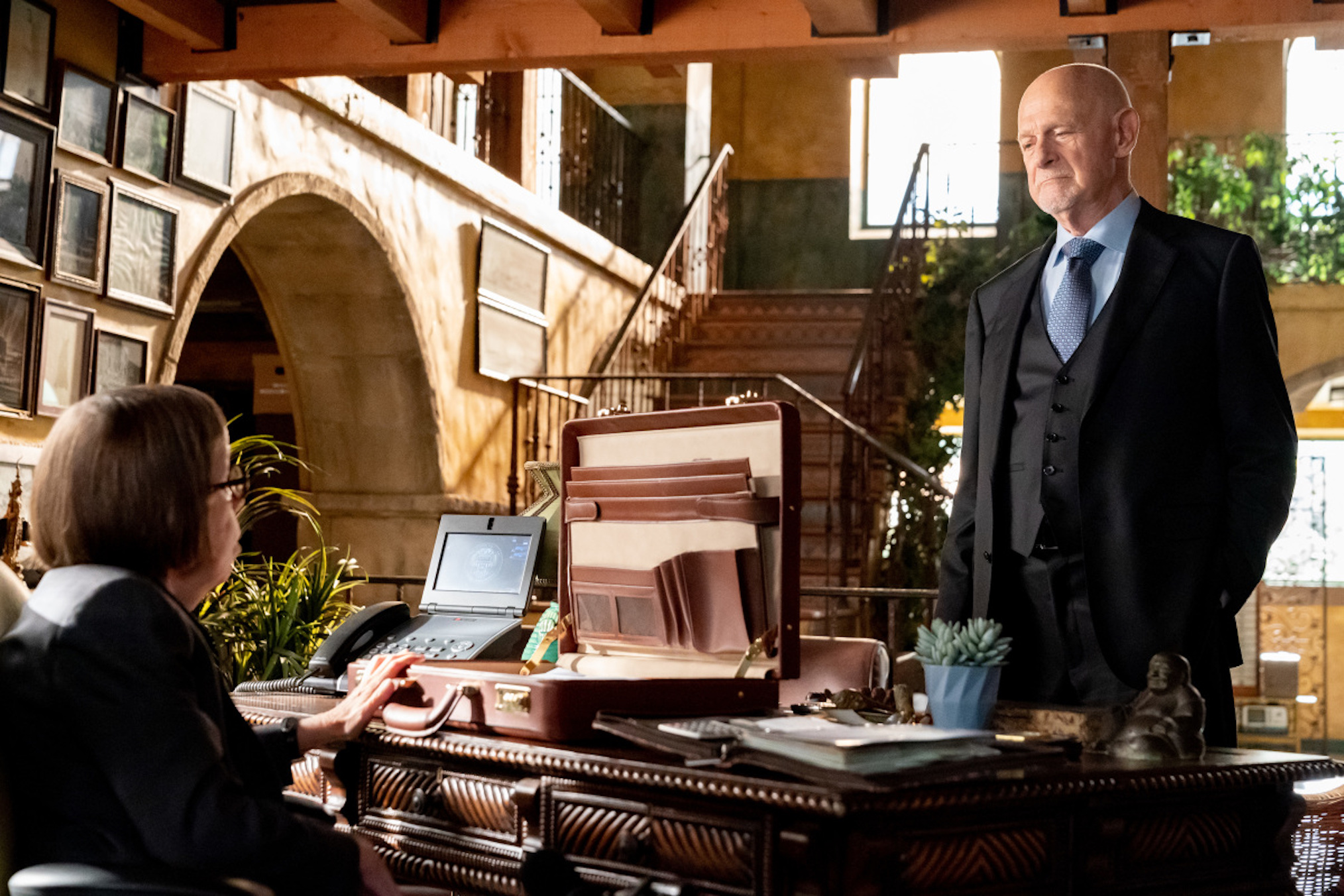 Linda Hunt as Hetty, Gerald McRaney as Kilbride in NCIS Los Angeles