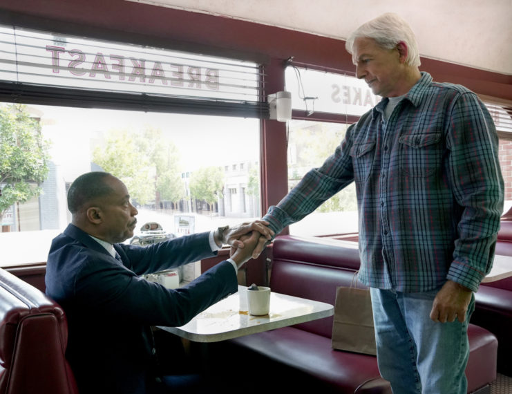 Rocky Carroll as Vance, Mark Harmon as Gibbs in NCIS