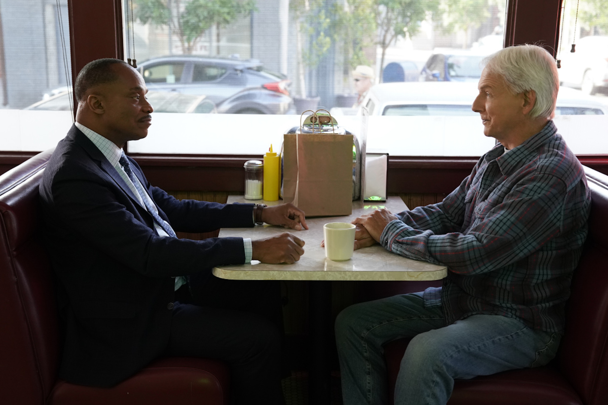 Rocky Carroll as Vance, Mark Harmon as Gibbs in NCIS