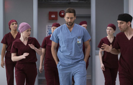 Sandra Mae Frank as Dr. Elizabeth Wilder, Ryan Eggold as Dr. Max Goodwin in New Amsterdam