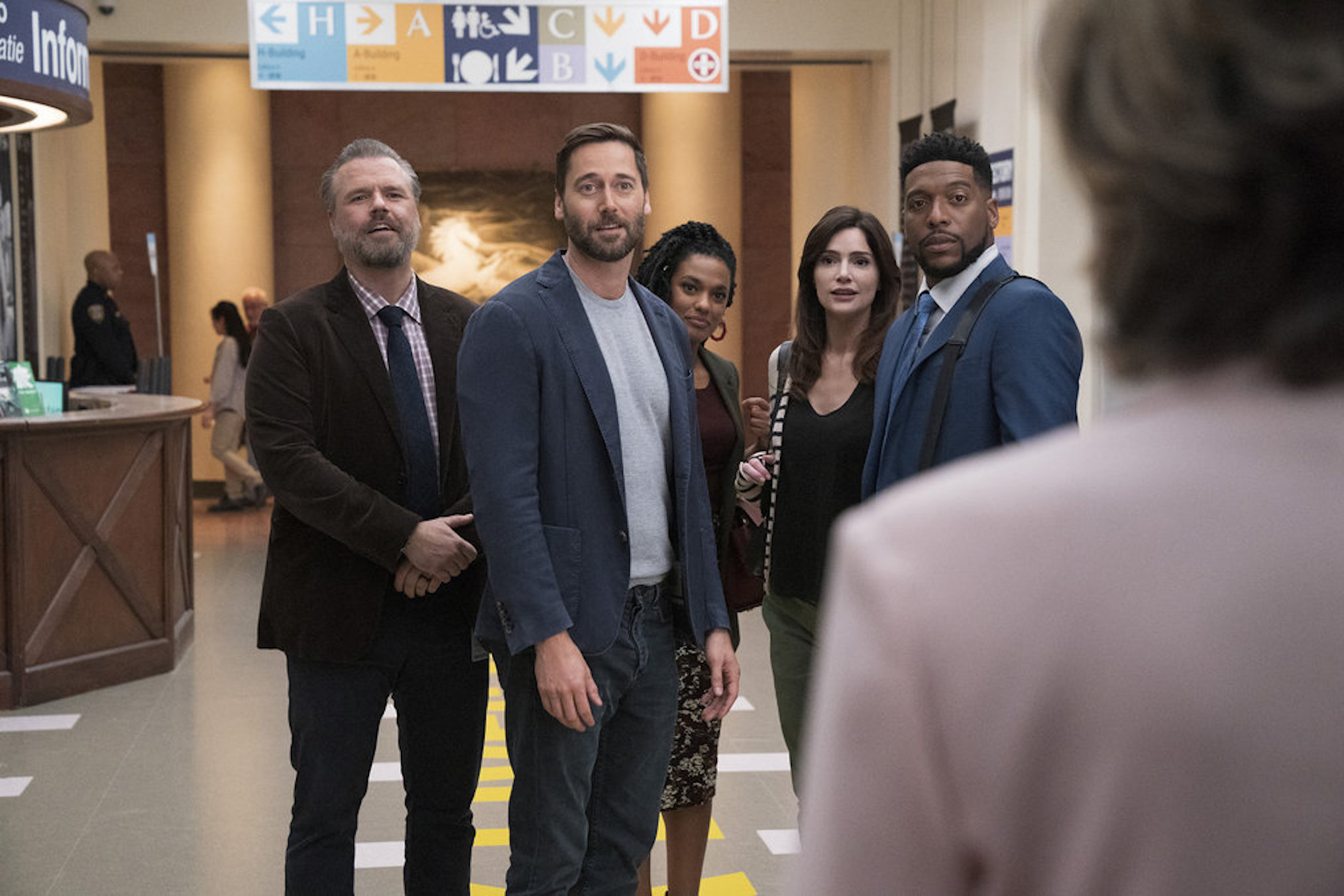 Tyler Labine, Ryan Eggold, Freema Agyeman, Janet Montgomery, Jocko Sims in The Resident