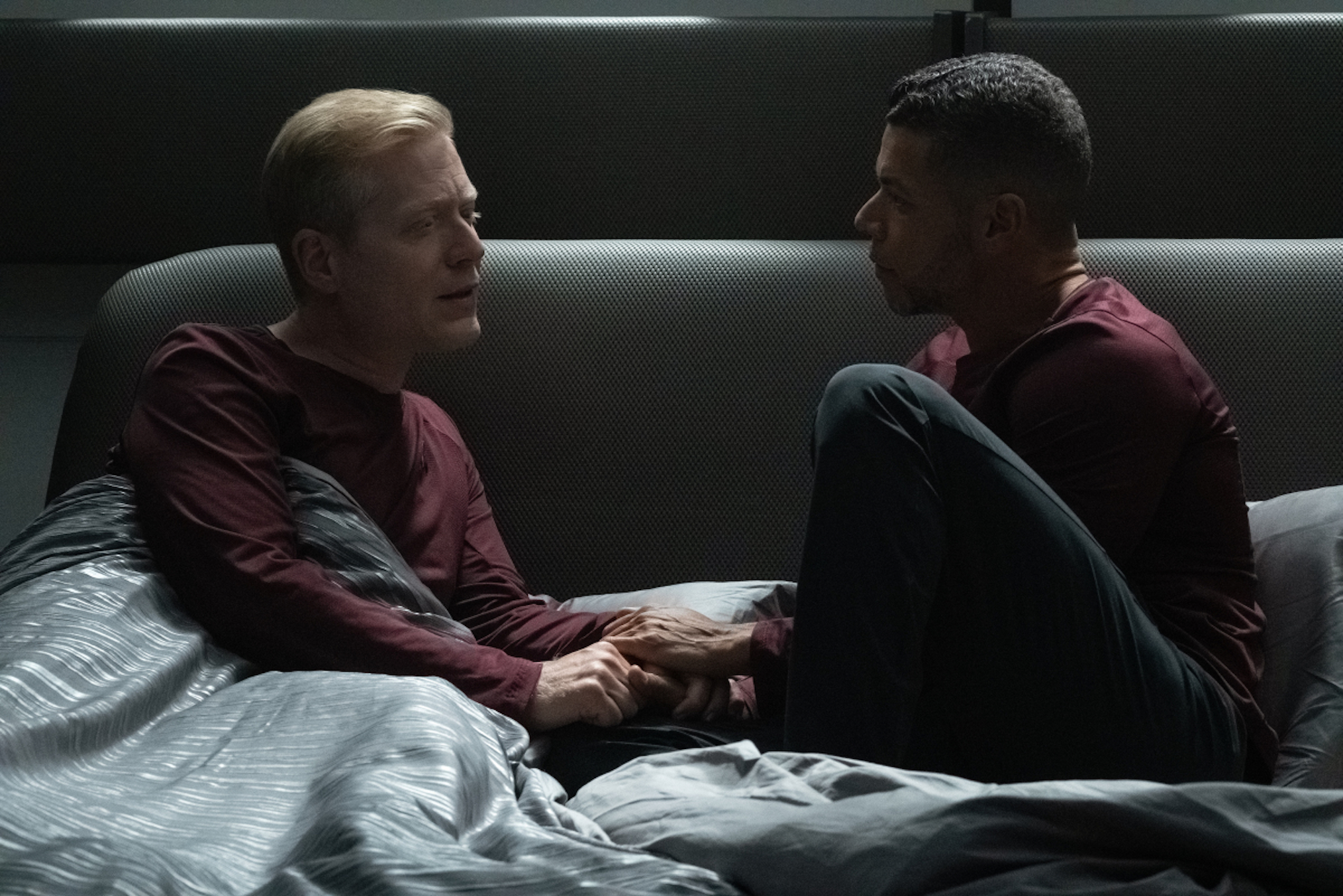 Anthony Rapp as Stamets, Wilson Cruz as Culber in Star Trek Discovery