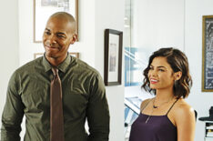 Melissa Benoist, Mehcad Brooks, Jenna Dewan in Supergirl