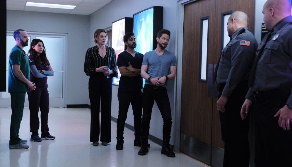 Tasso Feldman, Anuja Joshi, Jane Leeves, Manish Dayal, Matt Czuchry in The Resident