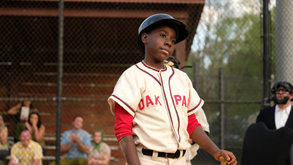 Elisha Williams as Dean playing baseball in The Wonder Years