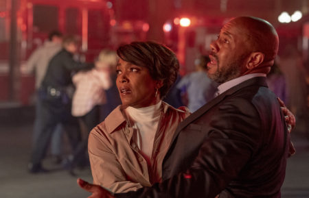 Angela Bassett as Athena, Rockmond Dunbar as Michael in 9-1-1