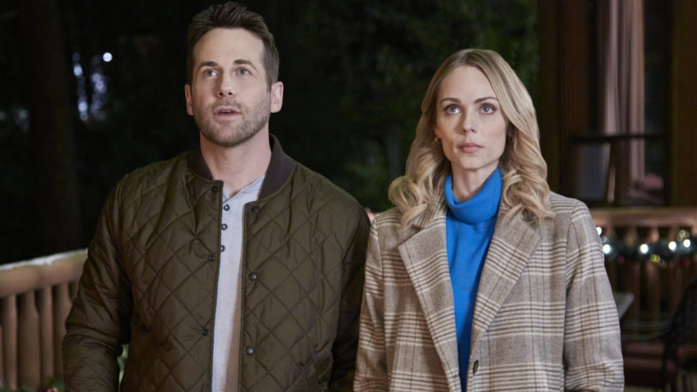 Niall Matter and Laura Vandervoort in A Christmas Together With You