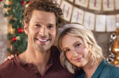 Aaron O’Connell as Noah Winters, Molly McCook as Molly Gallant in Candy Coated Christmas