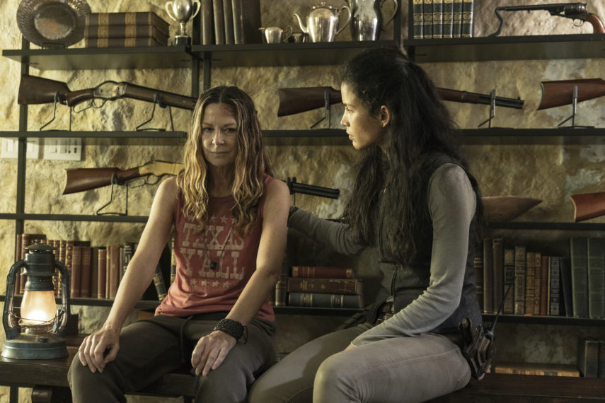 Mo Collins as Sarah, Danay Garcia as Luciana, Fear the Walking Dead Season 7, Episode 4