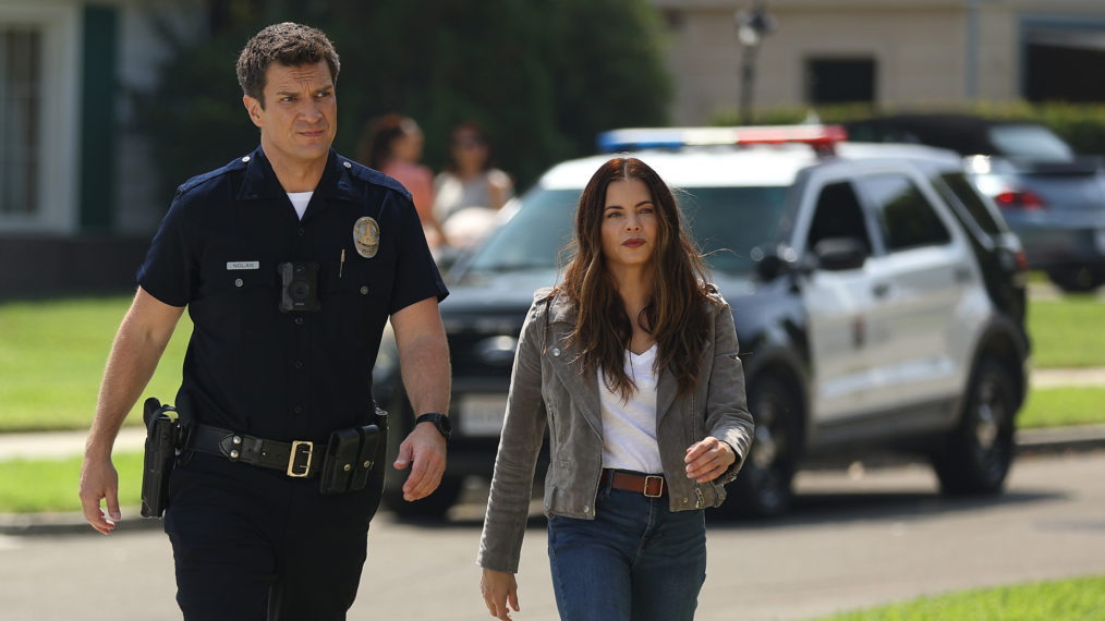 Nathan Fillion and Jenna Dewan in The Rookie