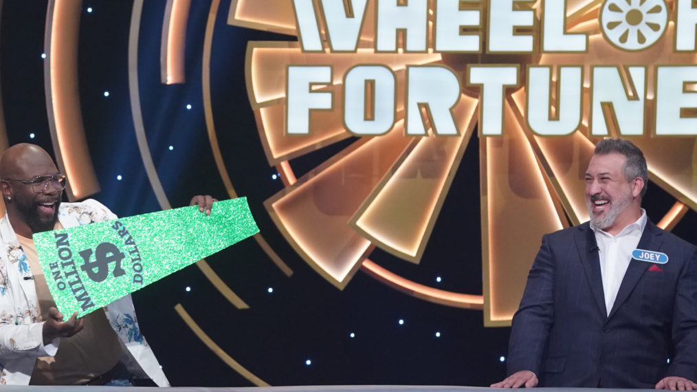 #Did Pat Sajak Sabotage Joey Fatone on ‘Celebrity Wheel of Fortune’?