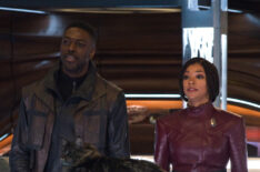 David Ajala as Book, Sonequa Martin-Green as Michael Burnham in Star Trek Discovery - 'Kobayashi Maru'