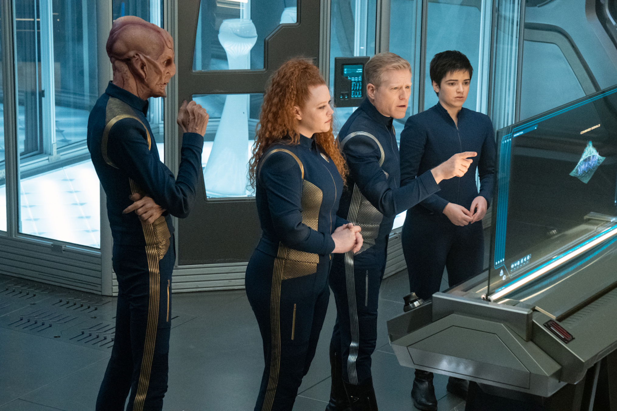 Doug Jones, Mary Wiseman, Anthony Rapp, Blu del Barrio in Star Trek Discovery