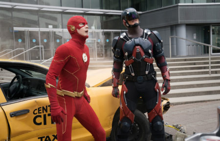 Grant Gustin as Barry Allen, Brandon Routh as Ray Palmer/Atom in The Flash