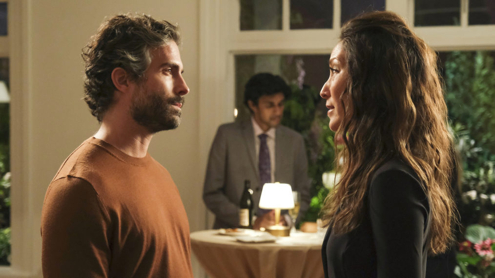 Osvaldo Benavides as Mateo and Christina Chang as Lim in The Good Doctor