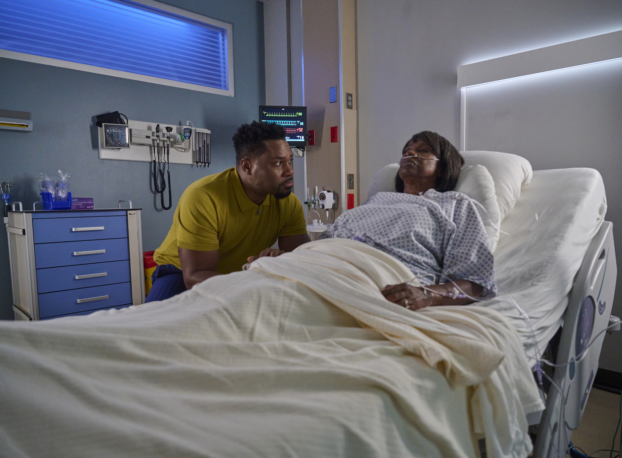 Malcolm-Jamal Warner as AJ, Summer Selby as Carol in The Resident