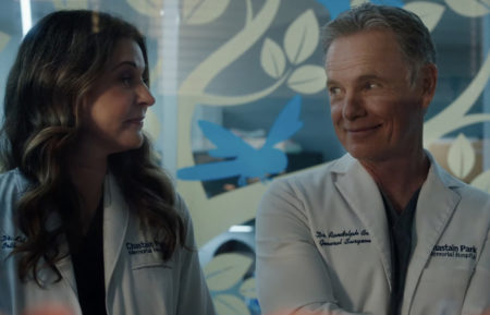 Jane Leeves as Kit, Bruce Greenwood as Bell in The Resident