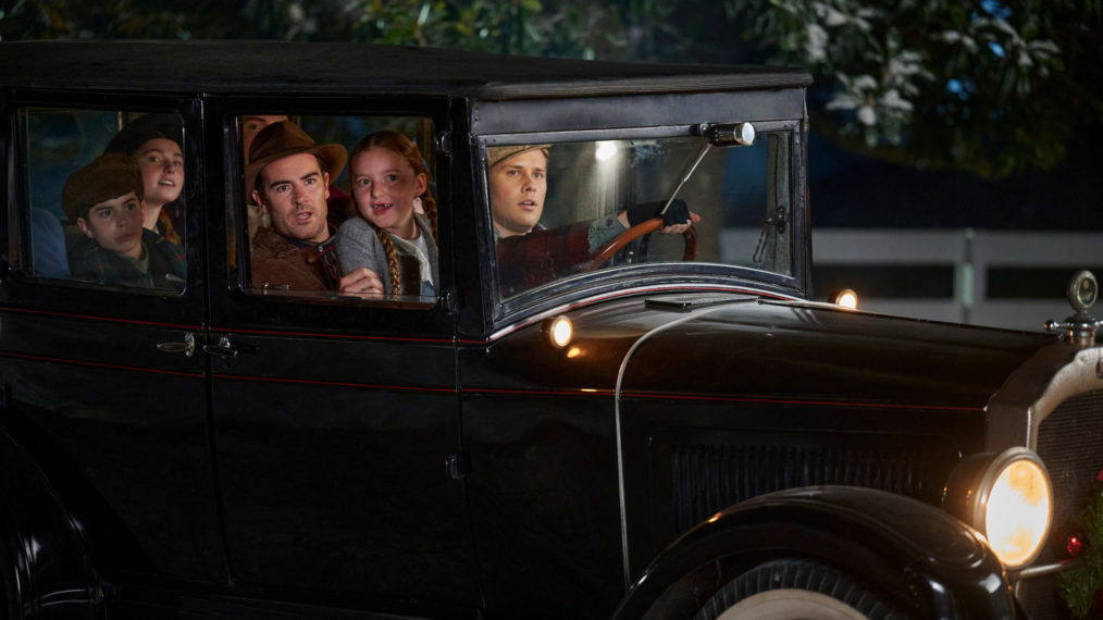 Samuel Goergen, Marcelle LeBlanc, Ben Lawson, Callaway Corrick, Logan Shroyer in The Waltons' Homecoming