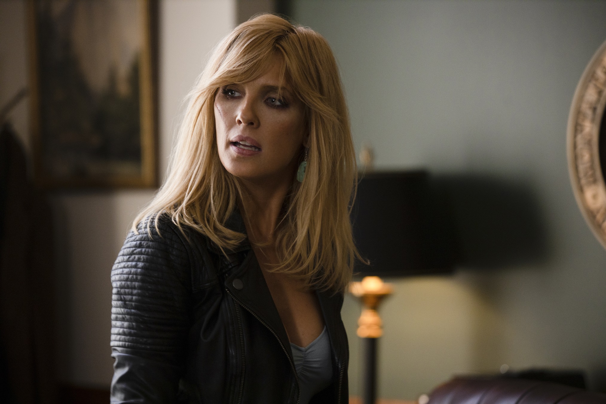 3. Actress Kelly Reilly who Plays Beth Dutton is a Pom! 