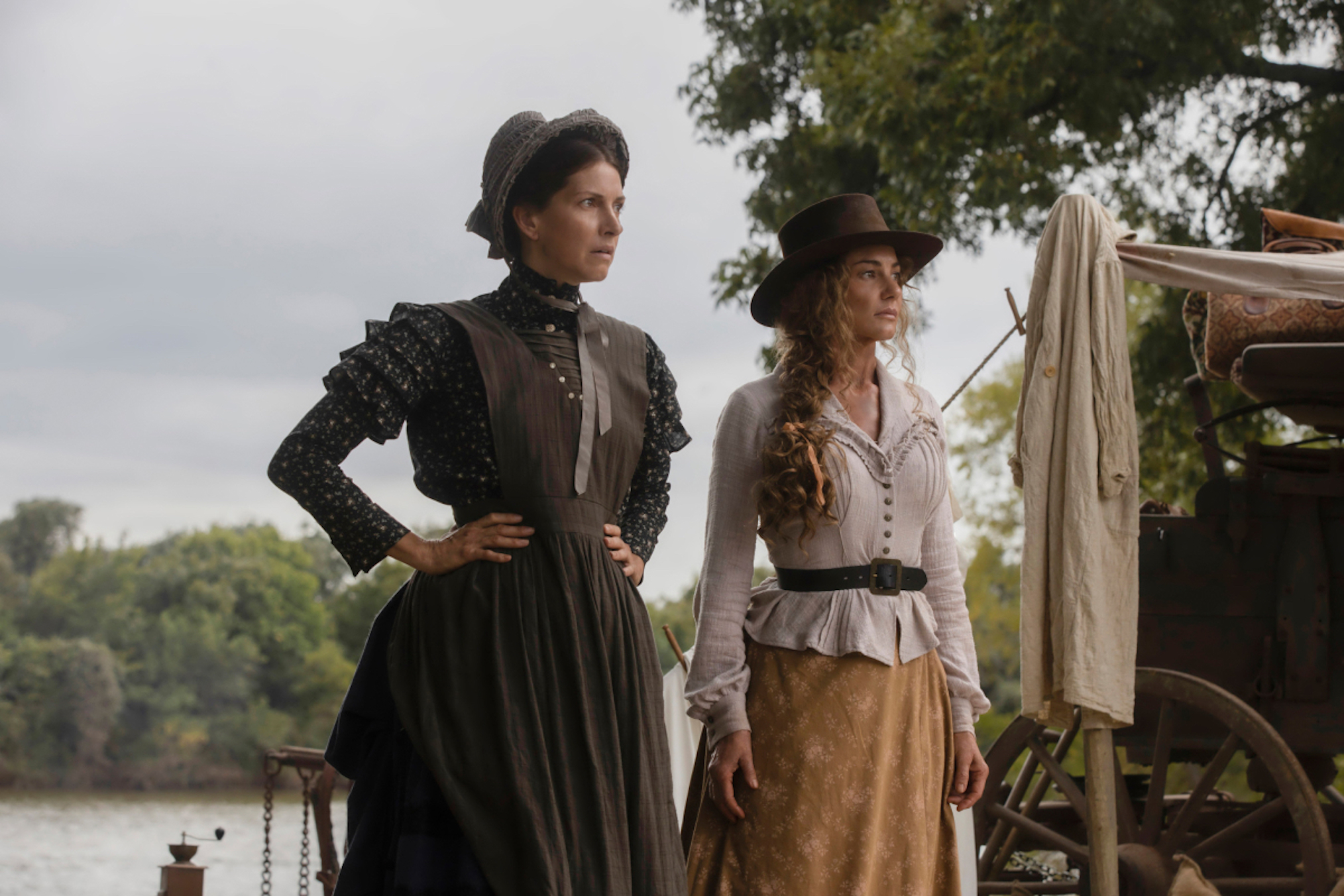 Dawn Olivieri as Claire, Faith Hill as Margaret in 1883