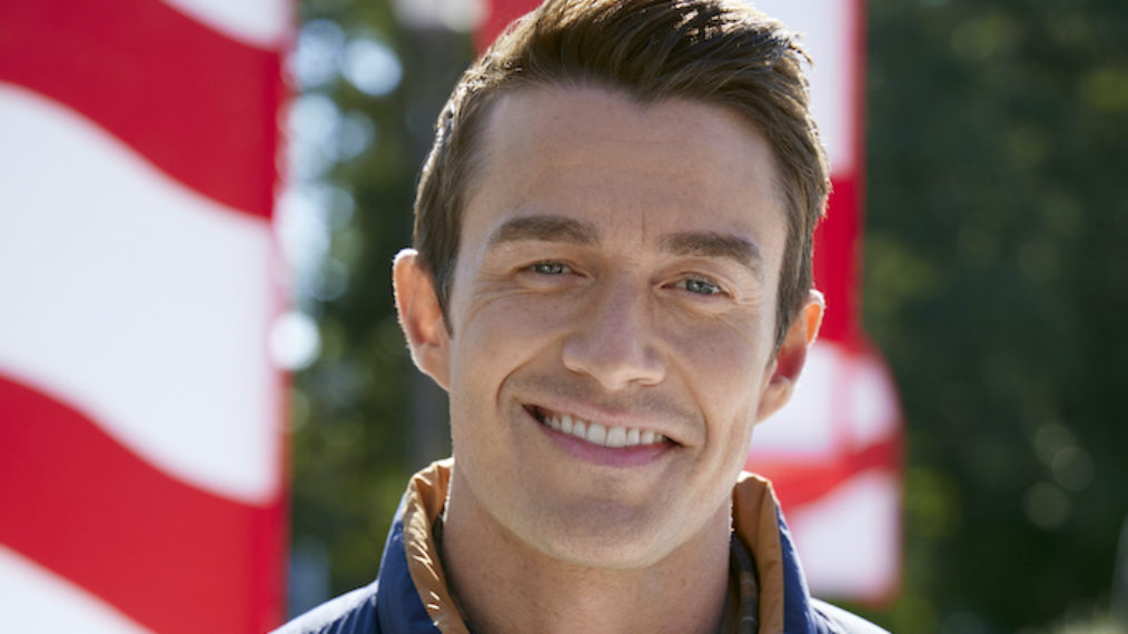 Robert Buckley in The Christmas House 2